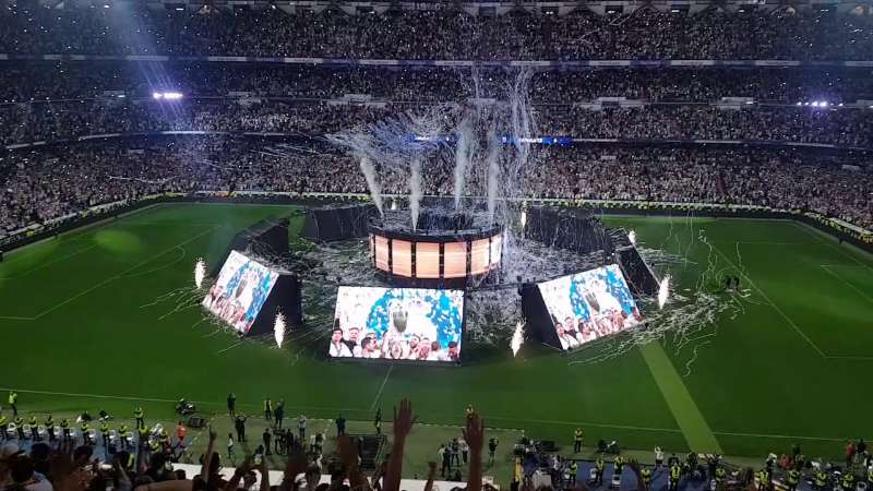 Sân Santiago Bernabéu trải qua nhiều sự thay đổi